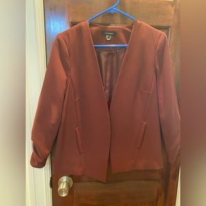 Cute details! Blazer